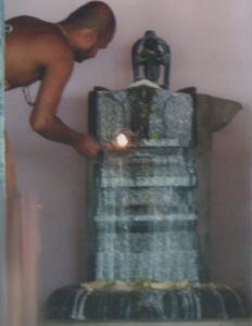 On 29.03.2014 Sri Sri Satyatma Tirtha submitting mangalarthi after abhisheka with milk